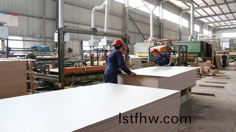 砂(sha)光(guang)鋸邊